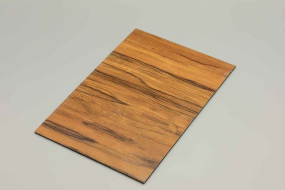 1220 X 2440 Panel Composite gỗ nhôm với độ dày 3MM,4MM và bề mặt phủ HDPE